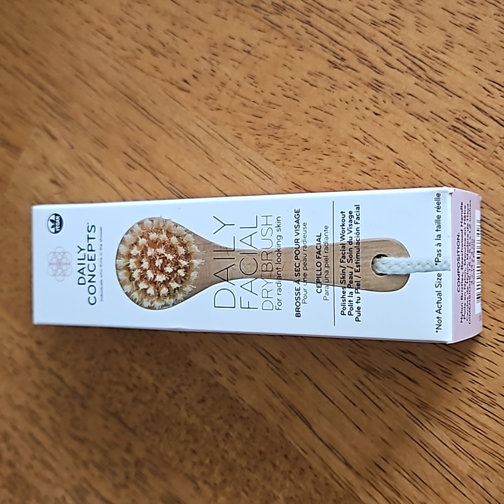 Daily Concepts Daily Facial Dry Brush